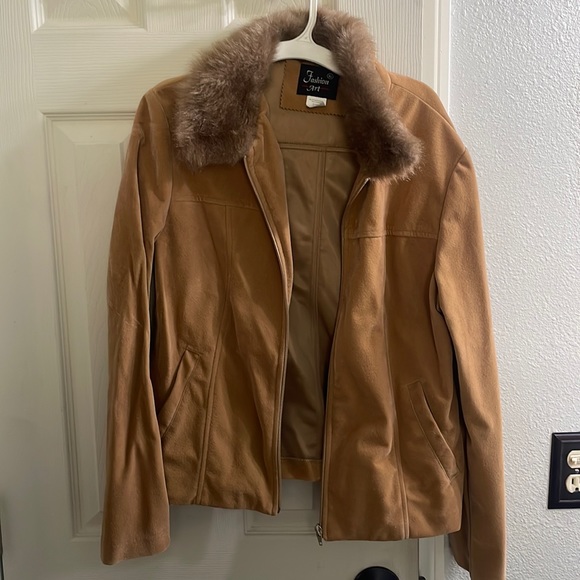 Womens fur jacket - Picture 1 of 3